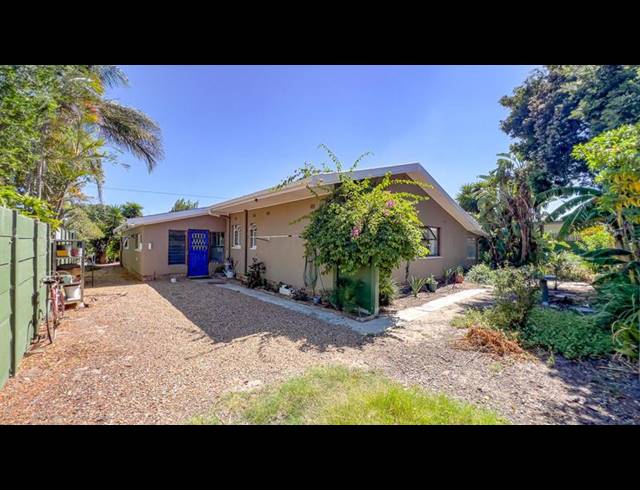 3 BEDROOM HOUSE FOR SALE IN MONTE VISTA